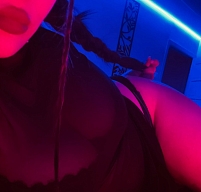 Девушка массажистка Вика, салон Honey фото №2