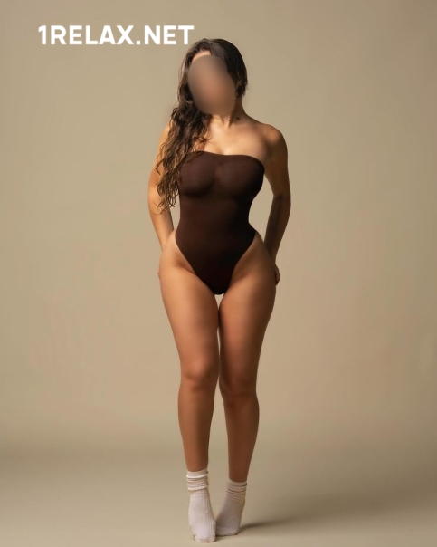 Девушка массажистка Евгения, салон Honey фото №2